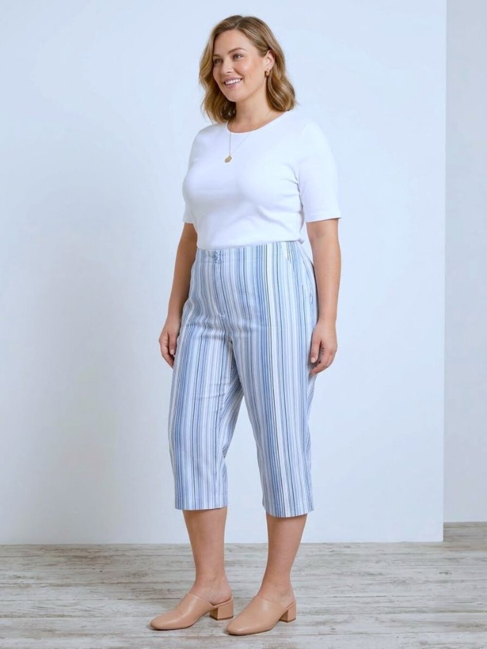 CLASSIC ELEMENTS Sateen Blue Striped Capri Crop Pants. Plus Size 22W